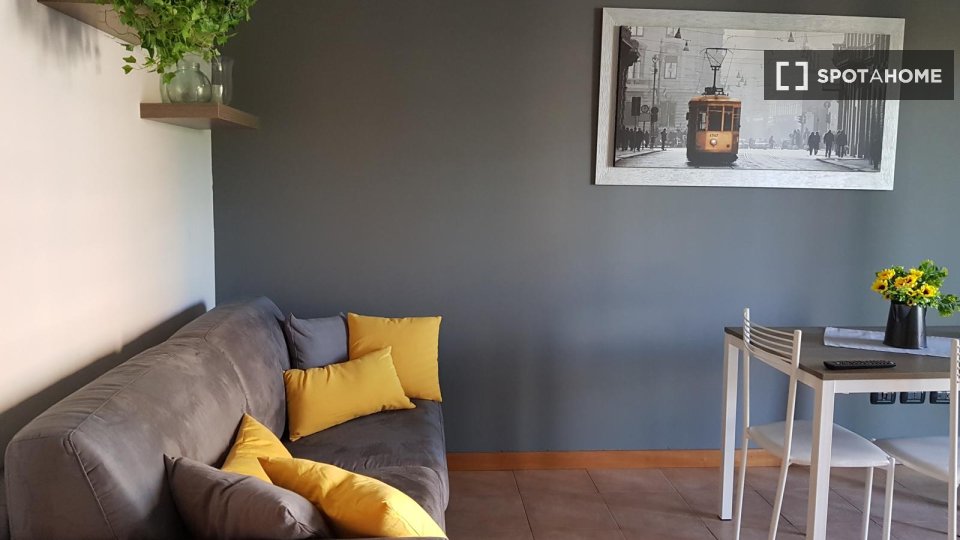 Apartment Milan, 1 bed — photo 1