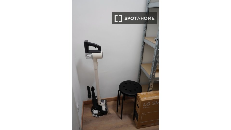 Double room Rome, 3 beds, 100m² — photo 7