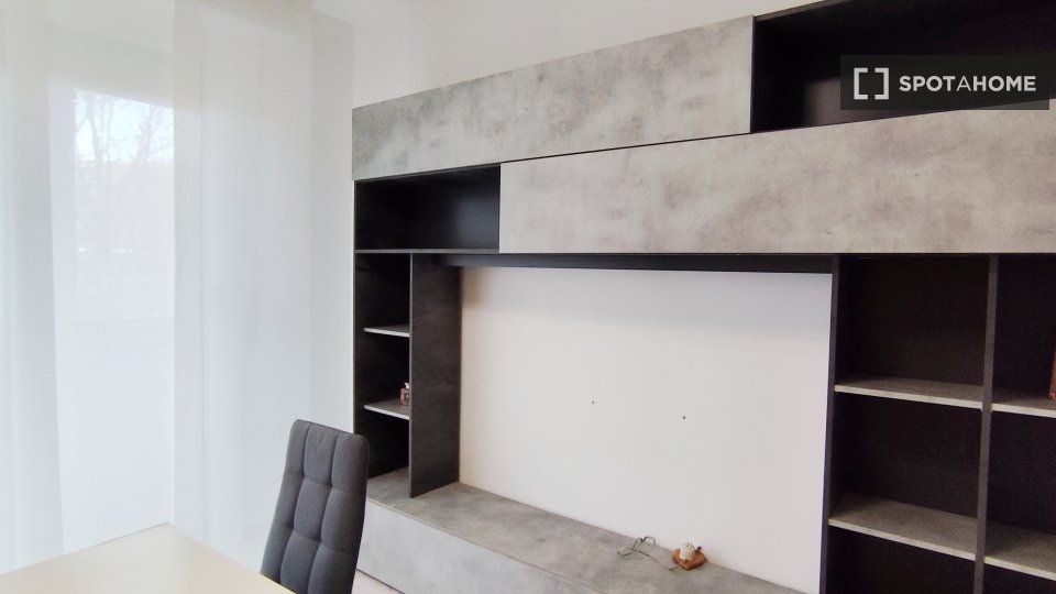 Double room Milan, 3 beds, 118m² — photo 4
