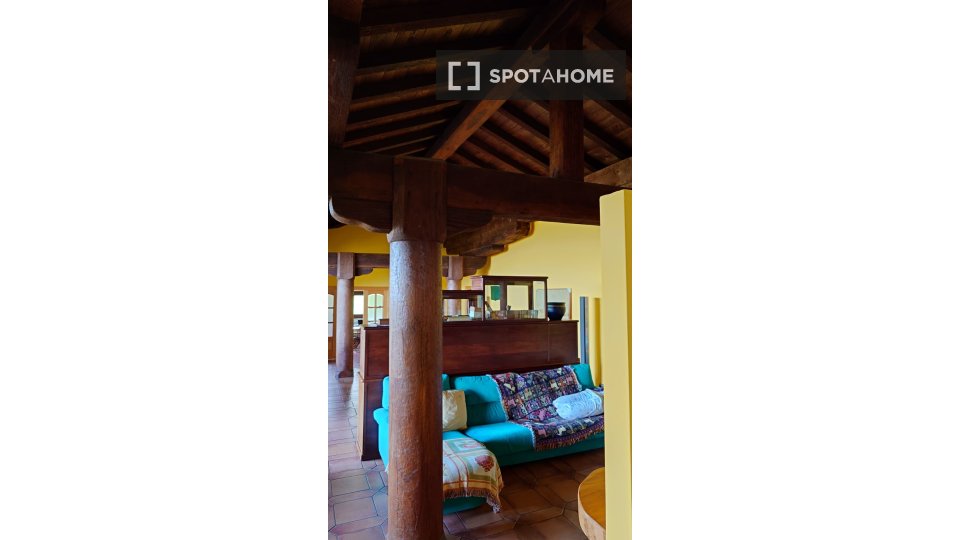 Se alquila piso de 4 habitaciones en Urnieta, San Sebastián.