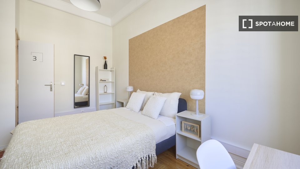 Double room Lisbon, 6 beds — photo 2