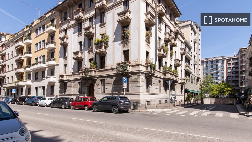 Apartment Milan, 3 beds, 70m² — photo 3