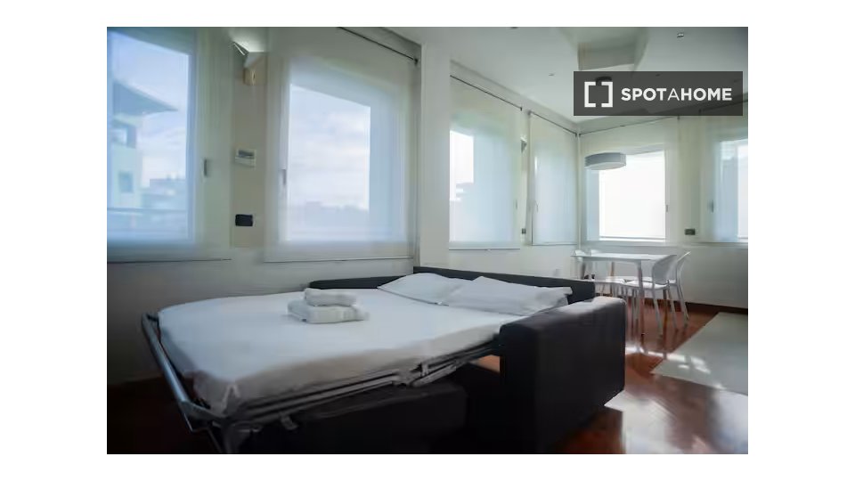 Apartment Milan, 1 bed, 53m² — photo 15