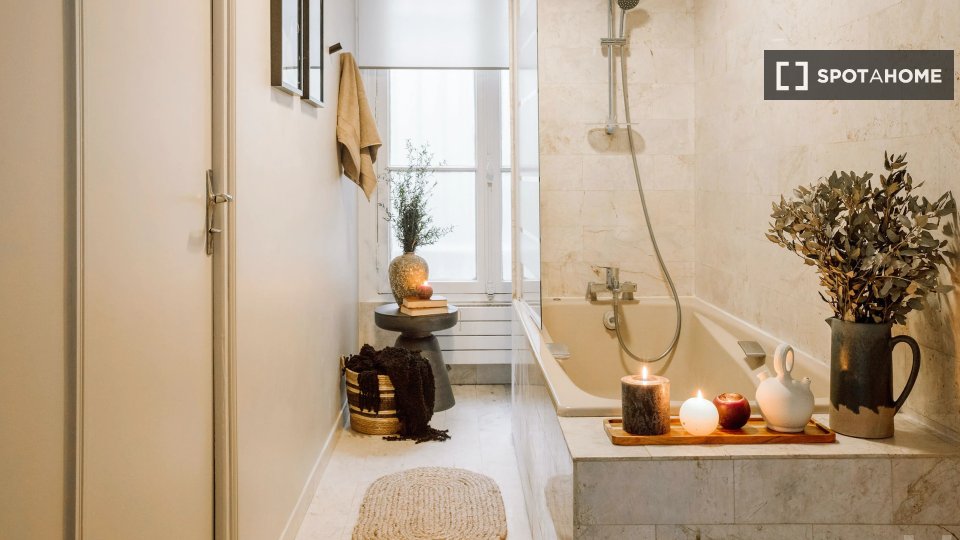 Apartment Paris, 1 bed, 67m² — photo 1