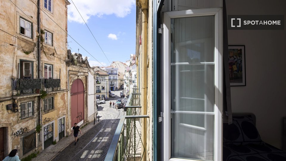 Double room Lisbon, 13 beds — photo 15