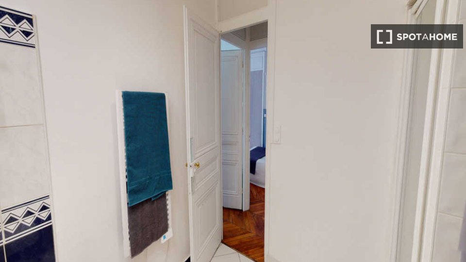 Double room Lyon, 4 beds, 110m² — photo 11
