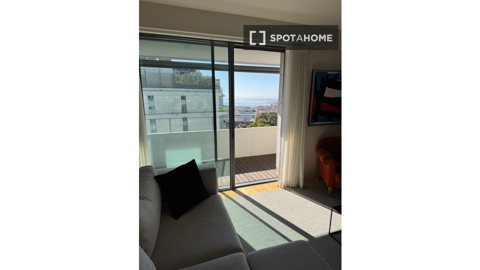 Apartment mono Lisbon, 62m² — photo 10