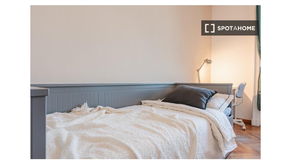 Double room Milan, 5 beds — photo 14