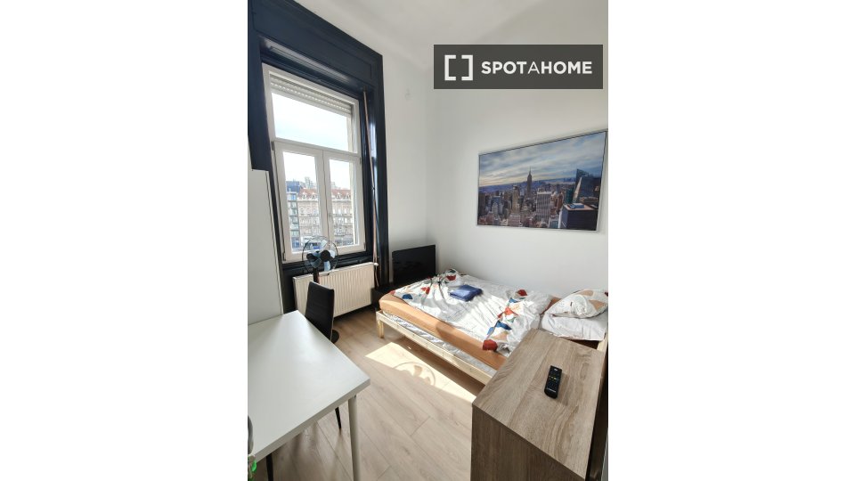 Double room Budapest, 3 beds, 60m² — photo 3