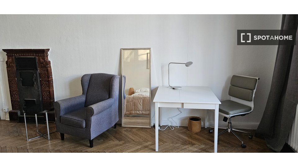 Double room Berlin, 4 beds, 130m² — photo 19