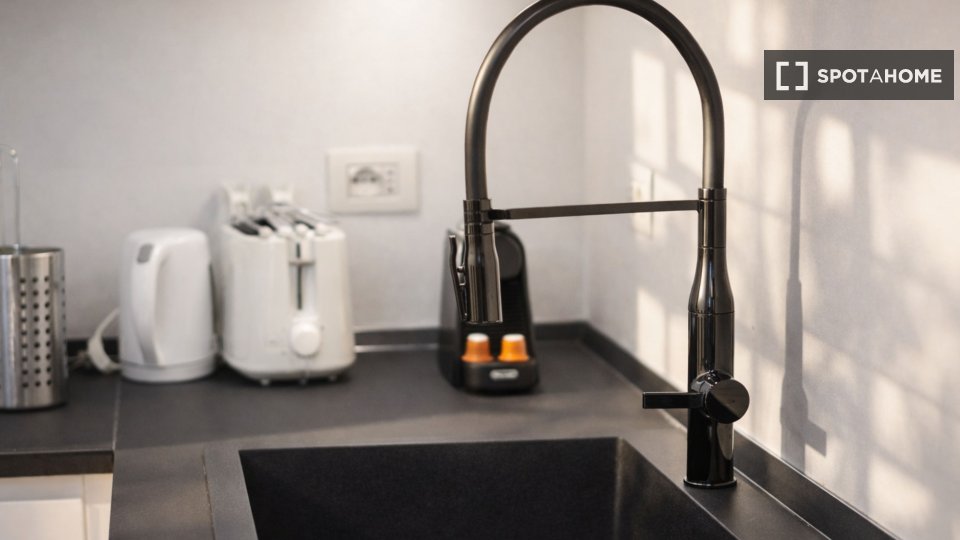 Apartment Milan, 1 bed, 43m² — photo 14
