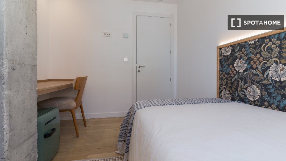 Double room Madrid, 6 beds — photo 19