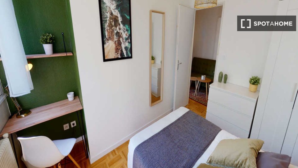 Double room Lyon, 5 beds, 90m² — photo 17