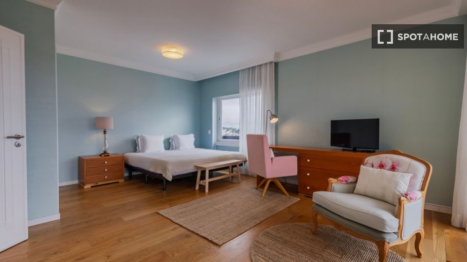 Apartment Lisbon, 3 beds — photo 12