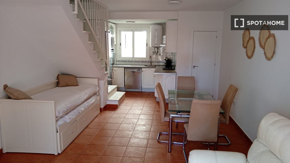 Apartment Almeria, 2 beds — photo 8