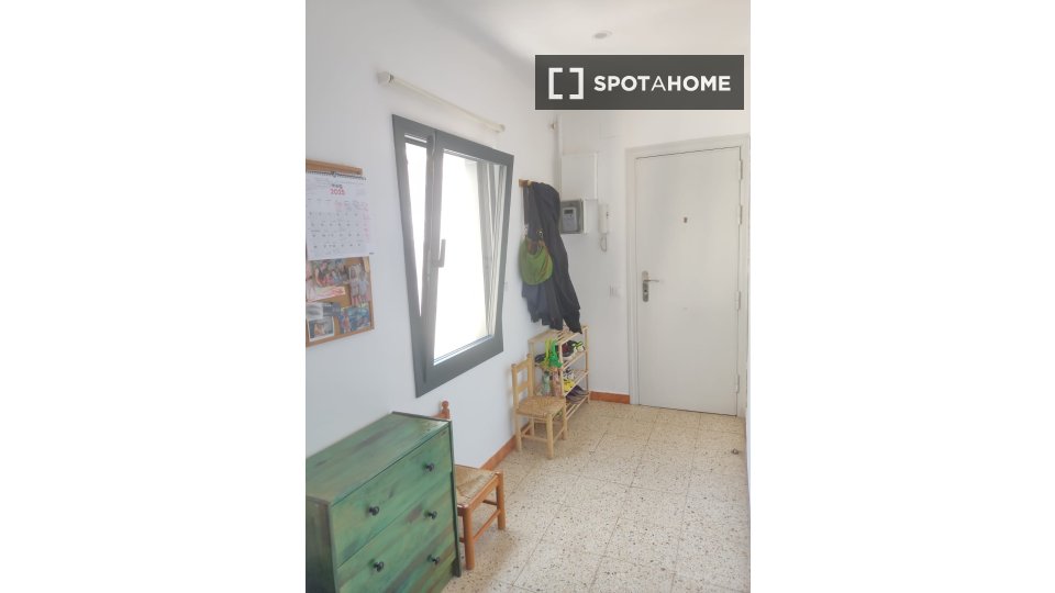Double room Barcelona, 3 beds — photo 11