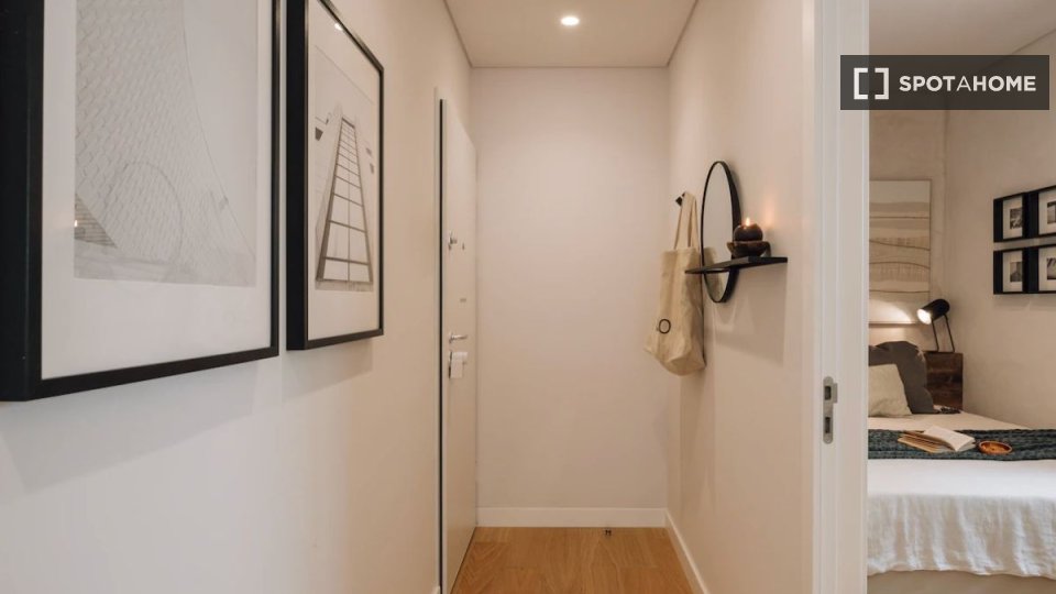 Apartment Lisbon, 2 beds — photo 19
