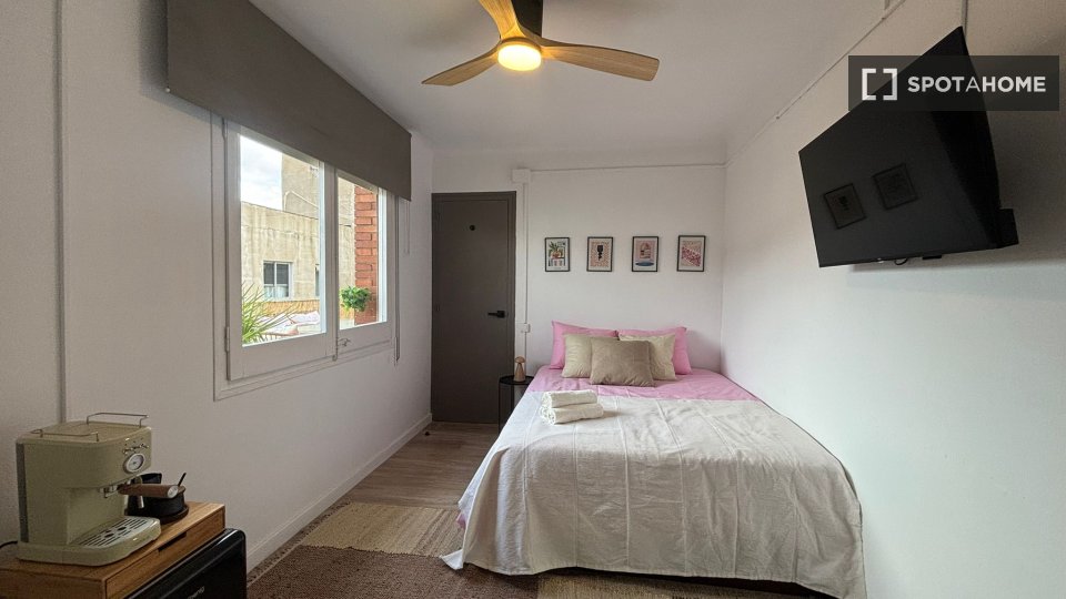 Double room Barcelona, 8 beds, 220m² — photo 36