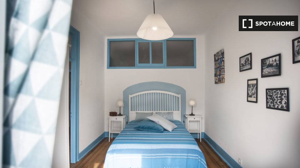 Apartment Lisbon, 2 beds, 58m² — photo 1