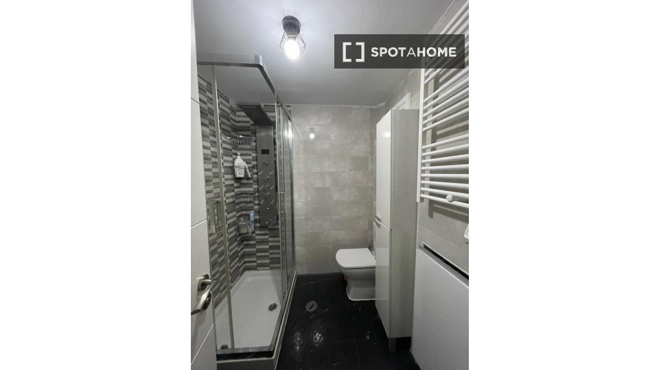 Double room Madrid, 4 beds — photo 5