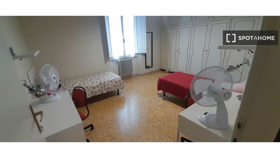 Double room Florence, 3 beds — photo 11