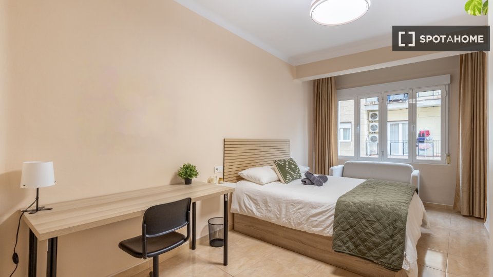 Double room Granada, 6 beds — photo 24