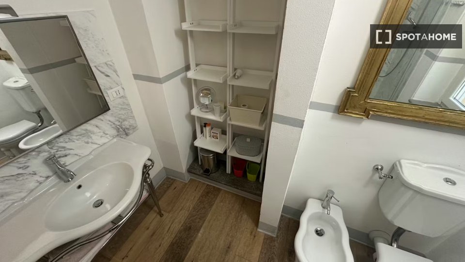 Apartment Florence, 3 beds — photo 18