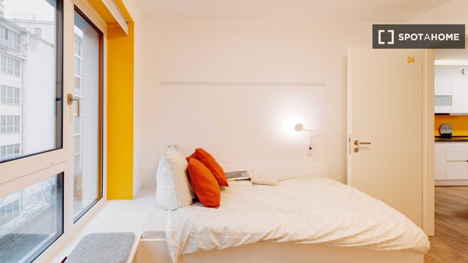 Double room Berlin, 3 beds, 36m² — photo 23