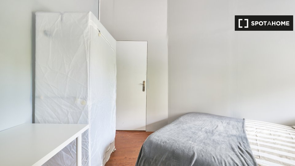 Double room Lisbon, 8 beds — photo 5