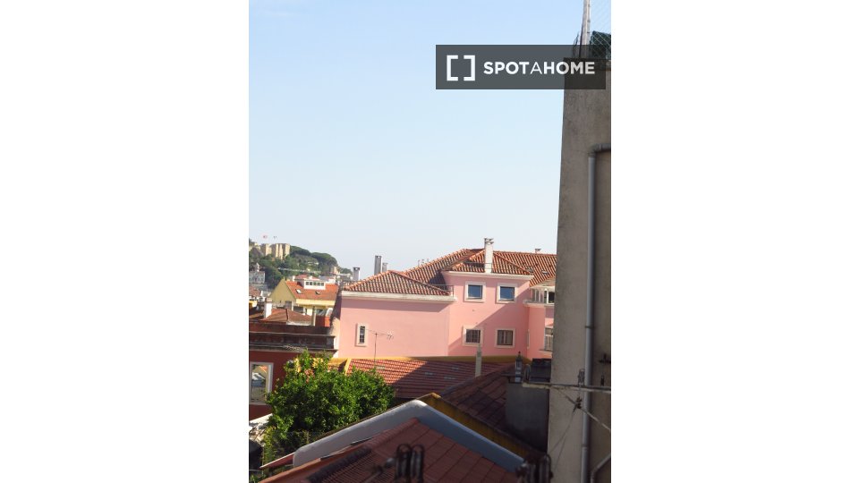 Apartment Lisbon, 2 beds, 80m² — photo 9