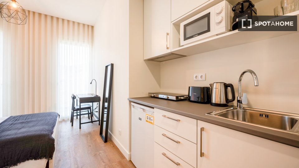 Apartment mono Lisbon, 14m² — photo 14