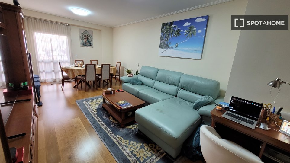 Apartment Lisbon, 1 bed, 75m² — photo 6