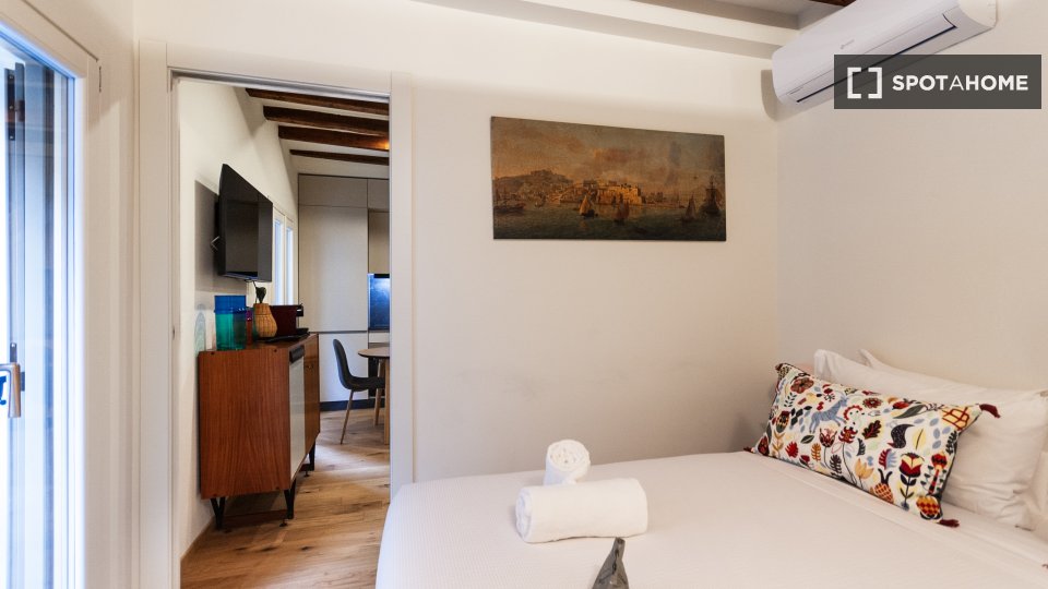 Apartment Milan, 1 bed — photo 8