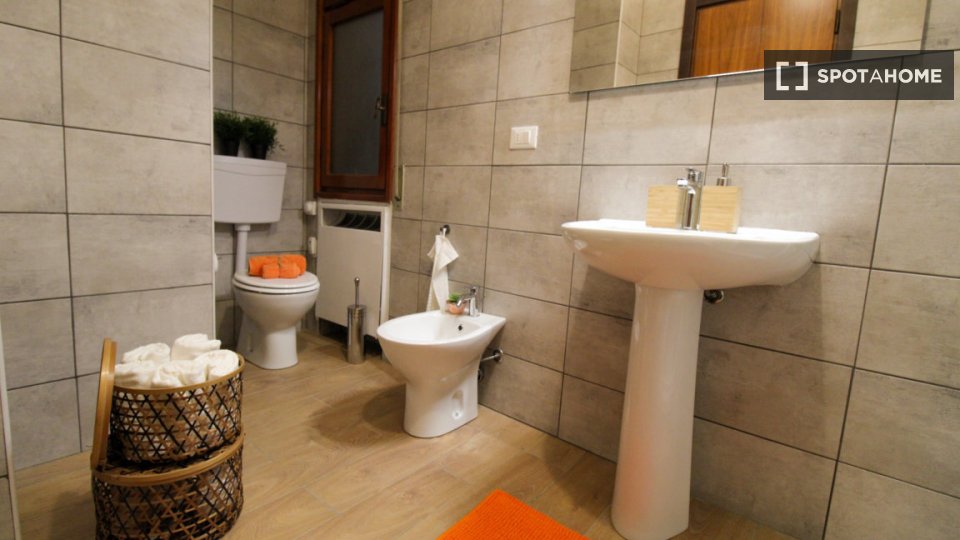 Double room Bologna, 8 beds — photo 16