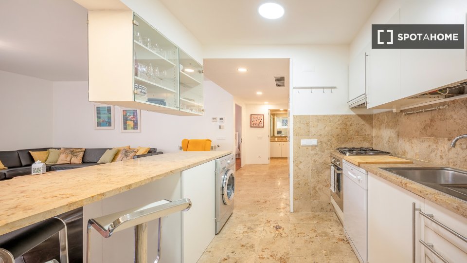 Apartment Lisbon, 1 bed — photo 10