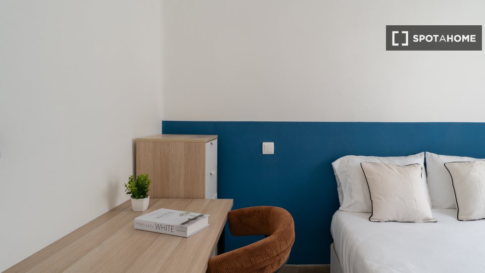 Double room Madrid, 6 beds — photo 5