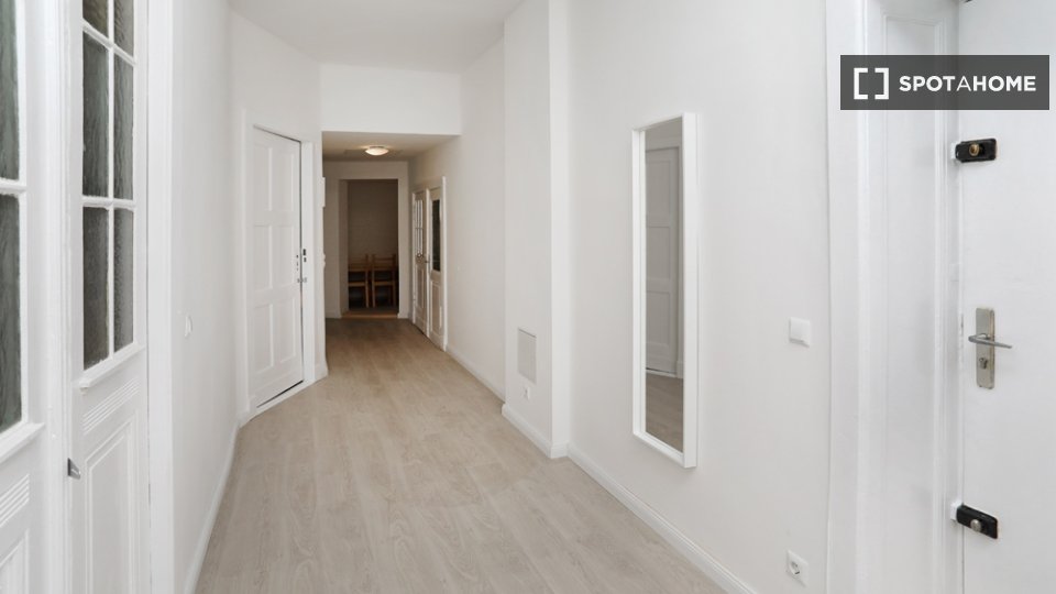 Double room Berlin, 4 beds, 114m² — photo 4