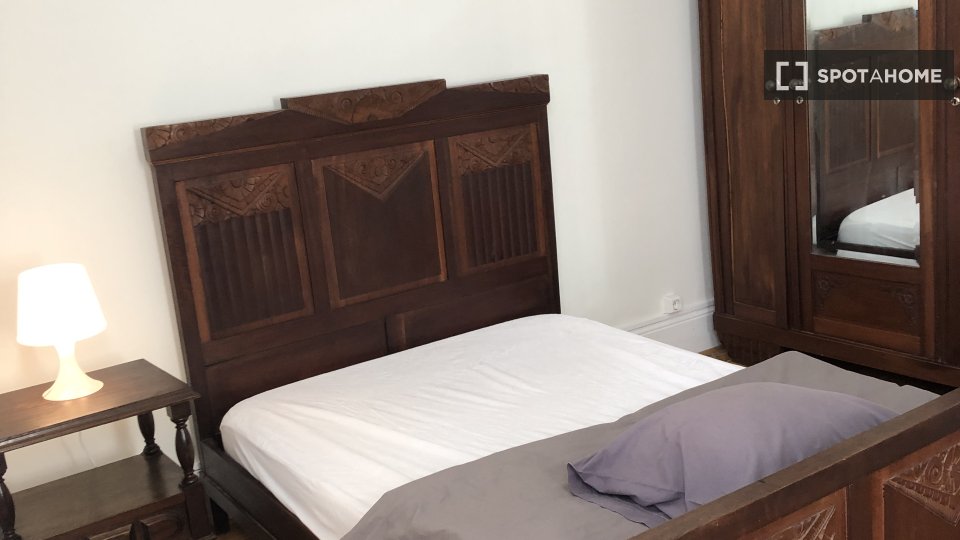 Apartment Coimbra, 4 beds, 200m² — photo 13
