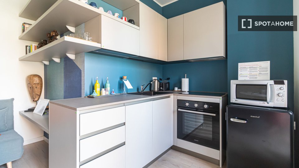 Apartment Milan, 1 bed, 43m² — photo 2