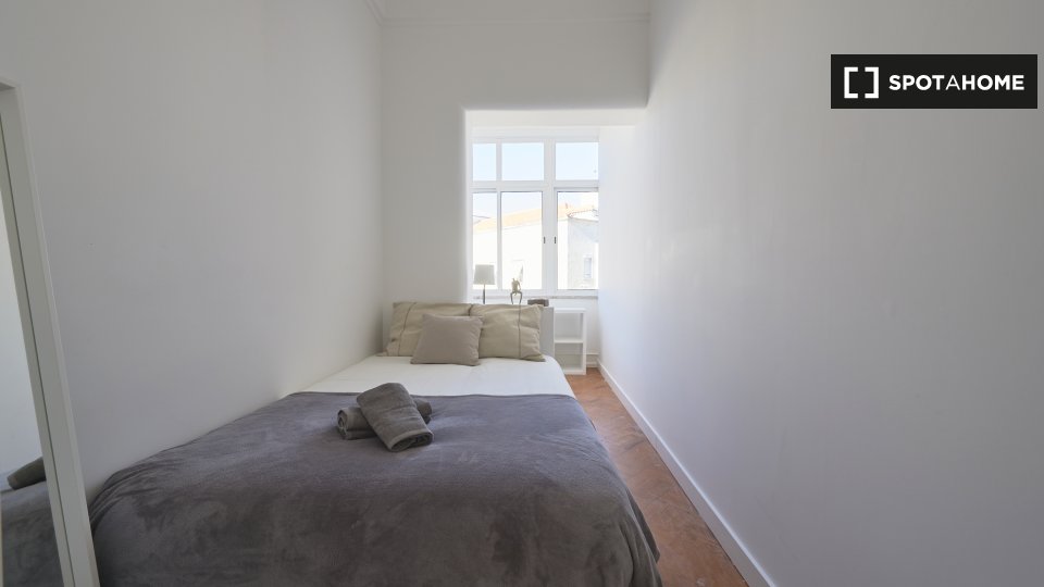 Double room Lisbon, 12 beds — photo 6