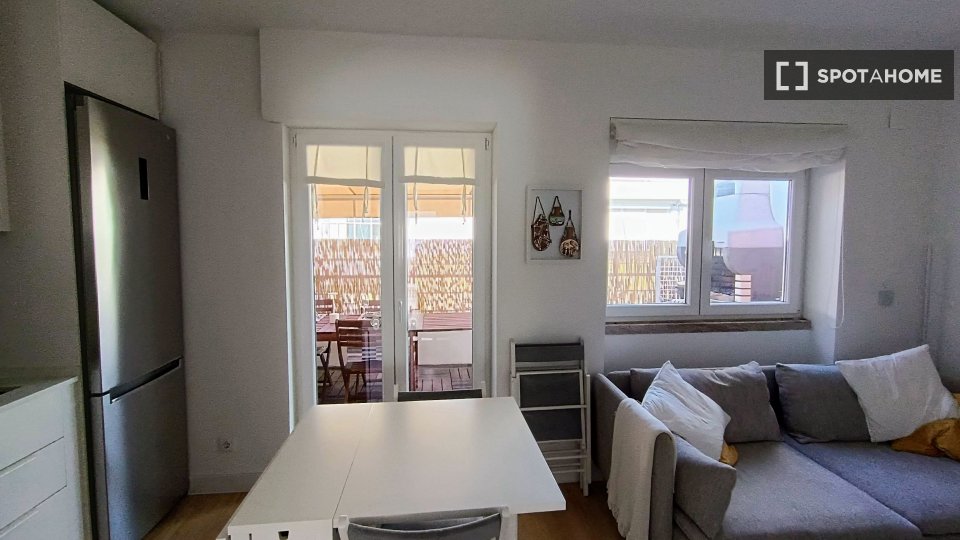Apartment Lisbon, 2 beds — photo 1
