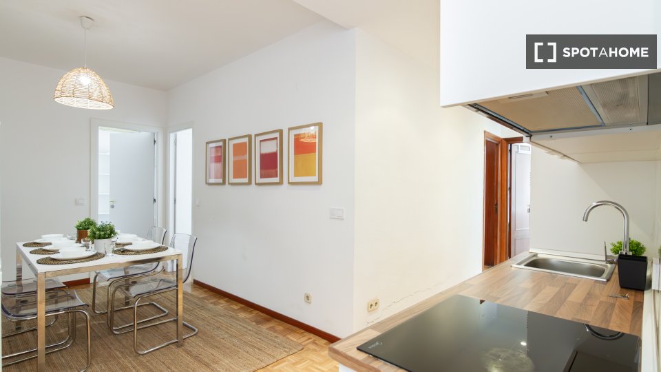 Double room Madrid, 6 beds — photo 50
