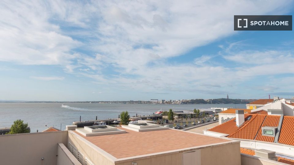 Apartment Lisbon, 2 beds — photo 12