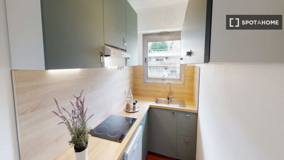 Double room Paris, 4 beds, 80m² — photo 3