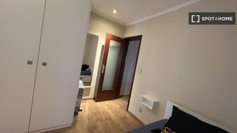 Apartment mono Lisbon, 42m² — photo 3