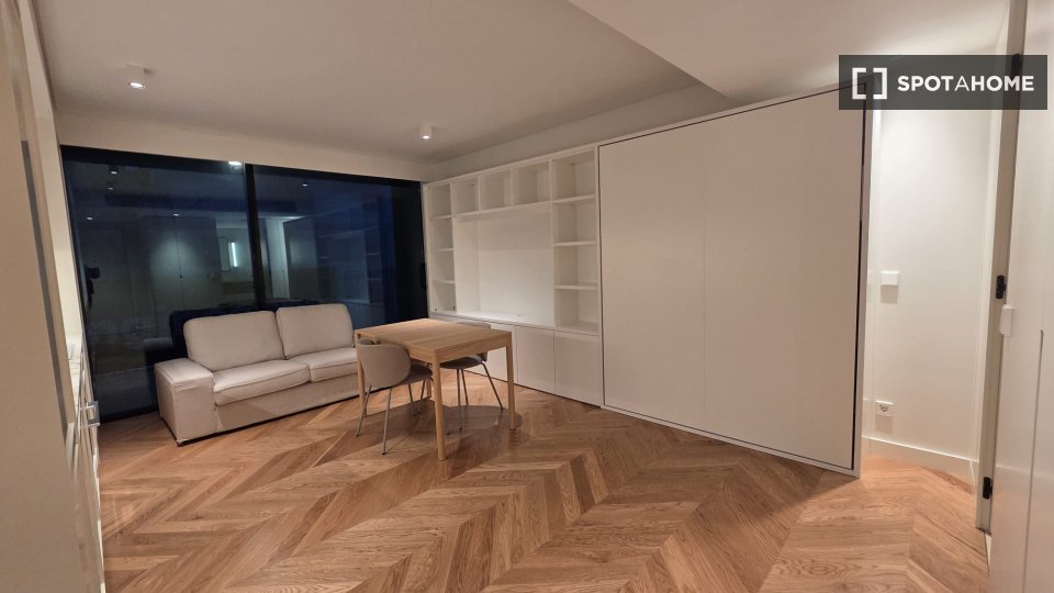 Apartment mono Lisbon — photo 8