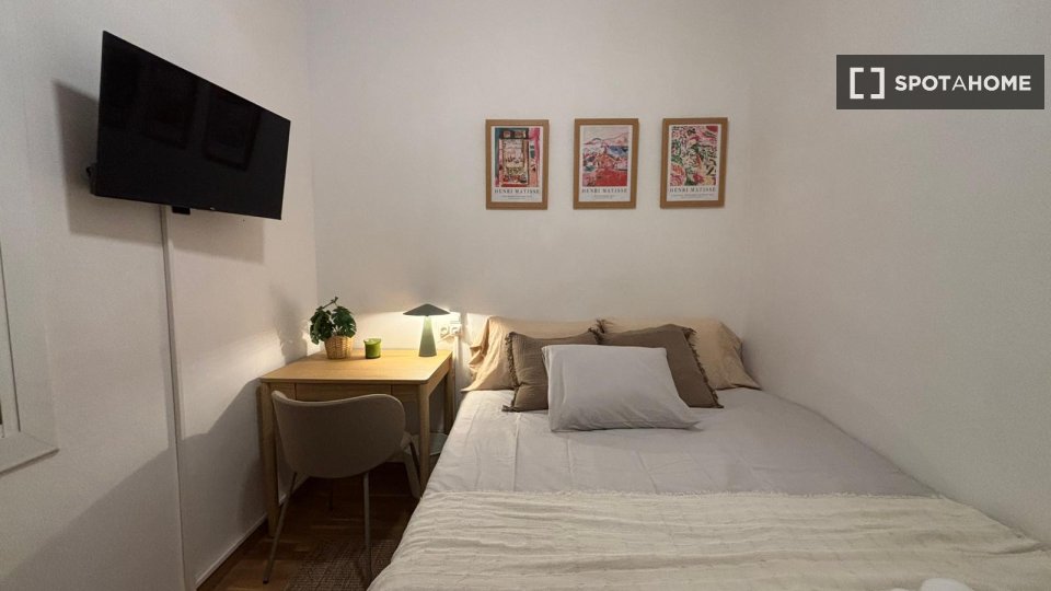 Double room Barcelona, 5 beds, 100m² — photo 12