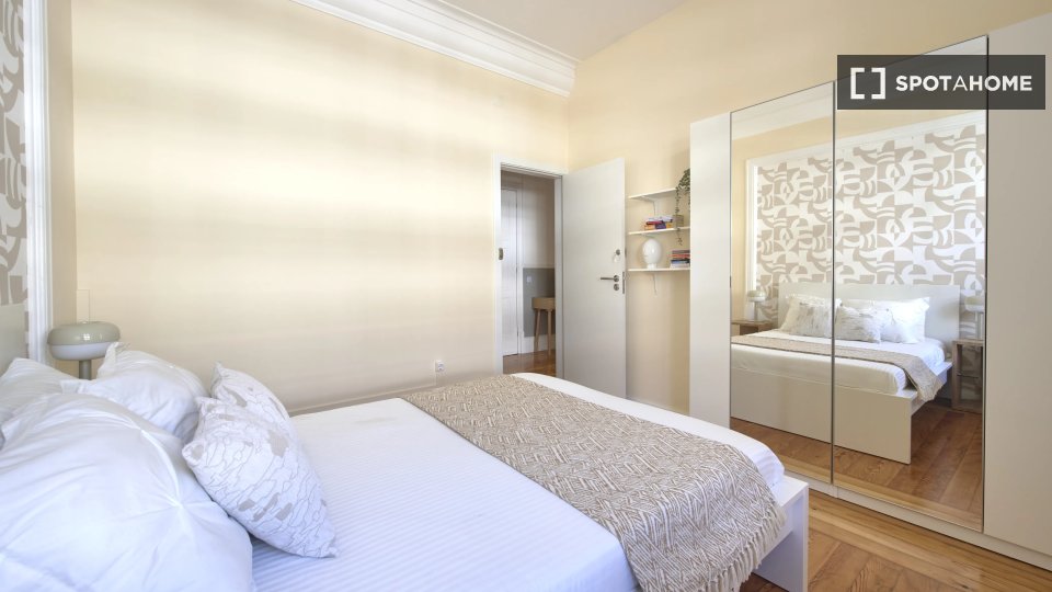 Double room Lisbon, 10 beds — photo 13