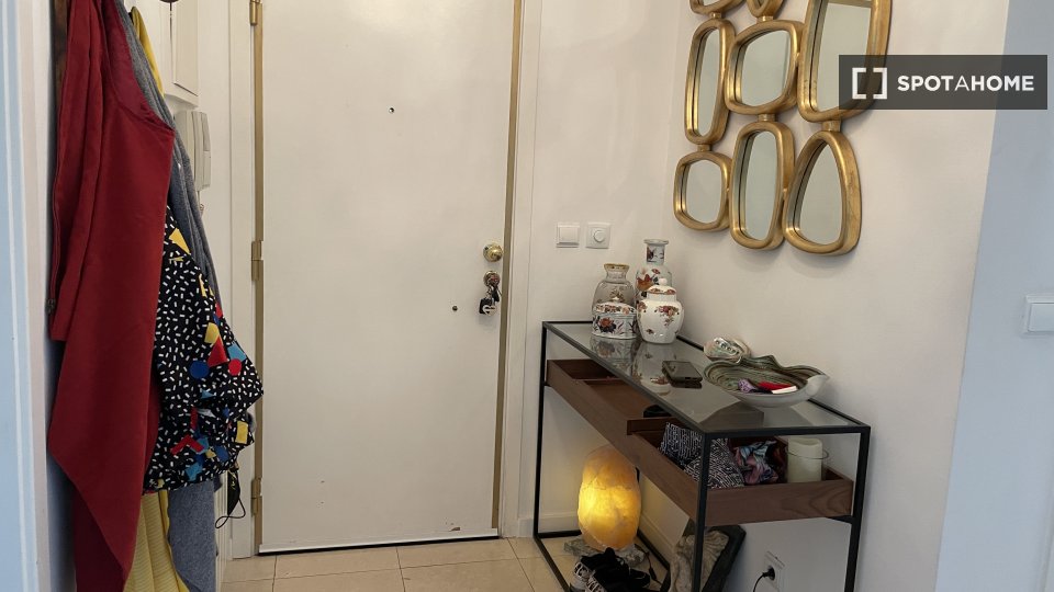 Double room Lisbon, 2 beds — photo 12
