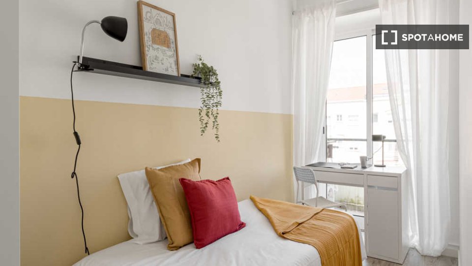 Double room Lisbon, 7 beds — photo 46